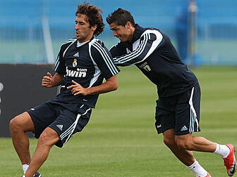 Ronaldo equals Raul's Real...